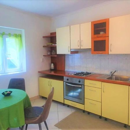 Apartment Fain - Private Parking Задар Екстер'єр фото